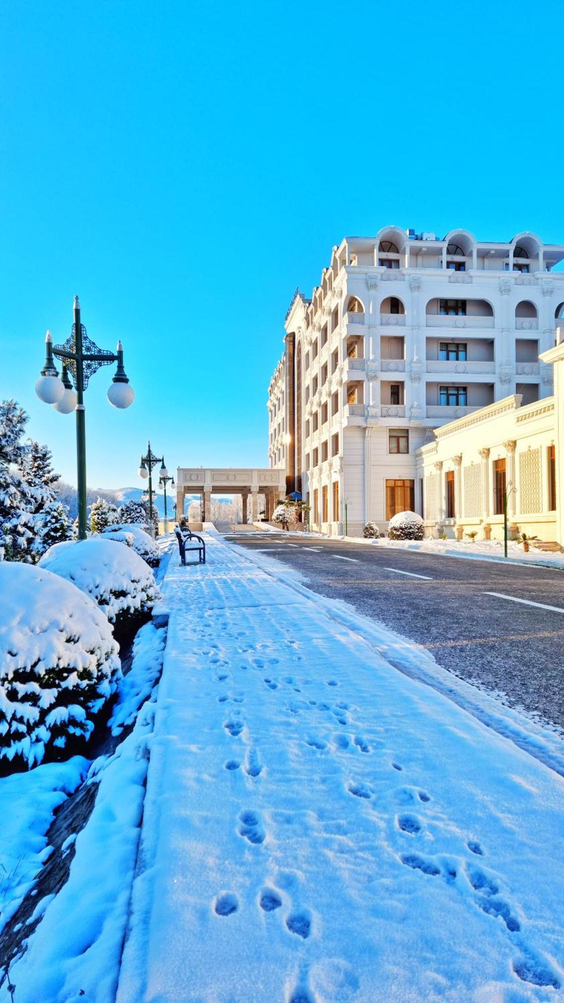 Ayan Palace Hotel Tovuz Ngoại thất bức ảnh