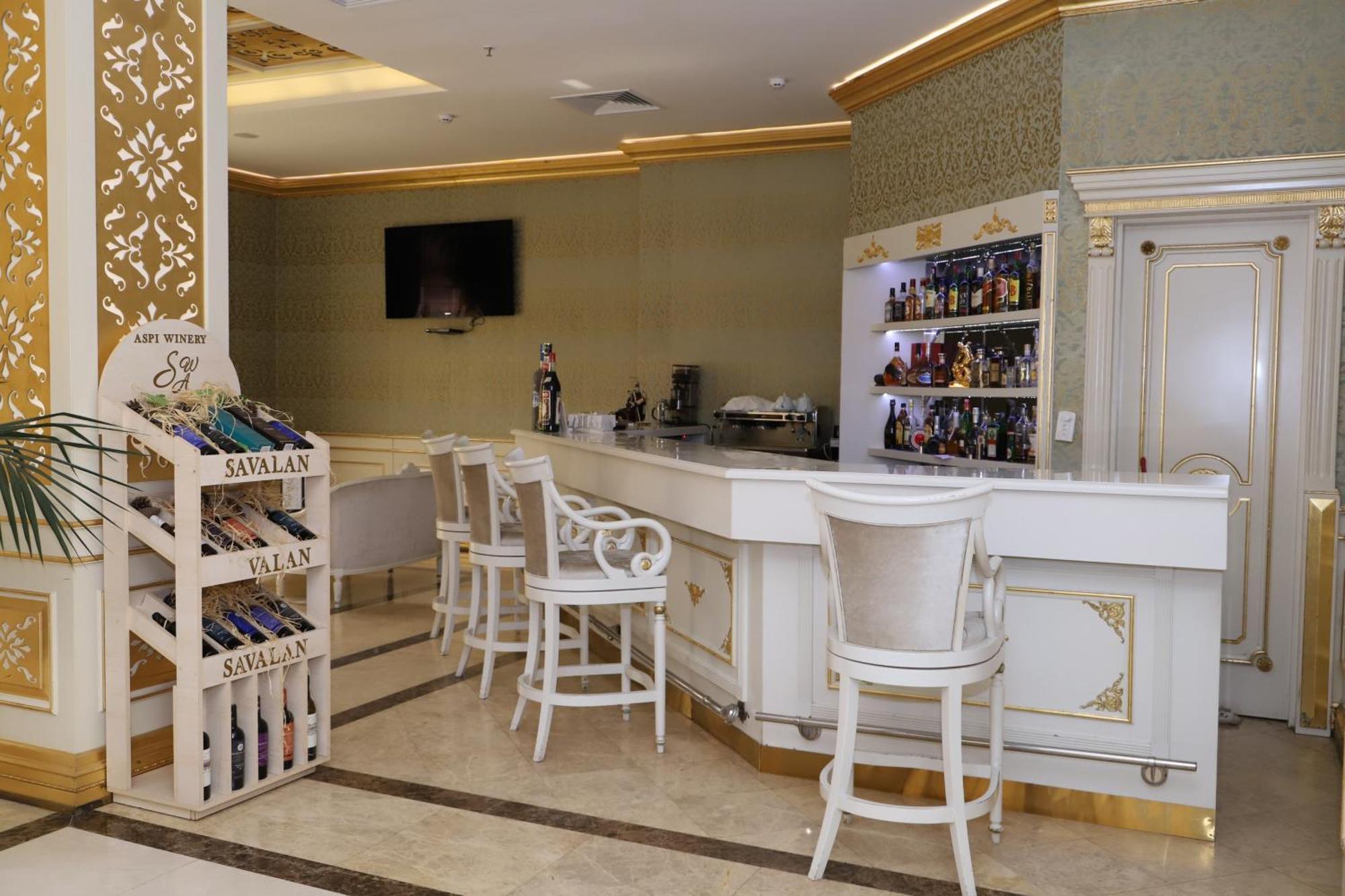 Ayan Palace Hotel Tovuz Ngoại thất bức ảnh